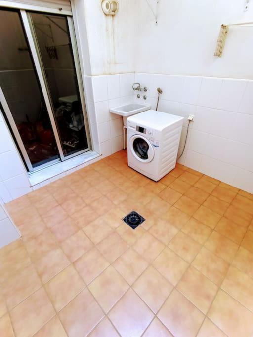 Piso A 200 Metros De La Playa Llegada Autonoma Apartment Алмерия Екстериор снимка